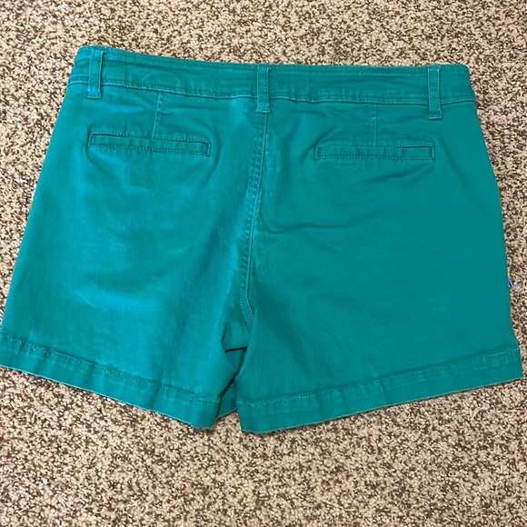 Green shorts, size 8 - Picture 4 of 4